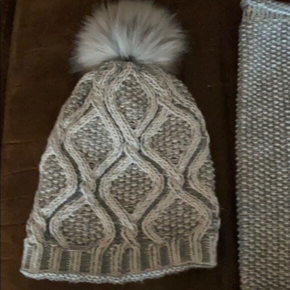 Vintage House Accessories - NEW Hat and Circular scarf White Poof Warm Cozy Matches!! Very nice!